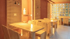 Dining room - Leviu by Bernalo Hotels (Medellín)