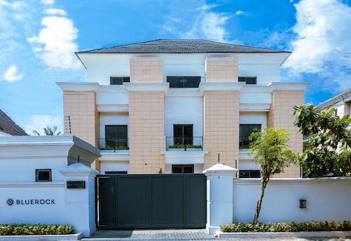 Bluerock Residences