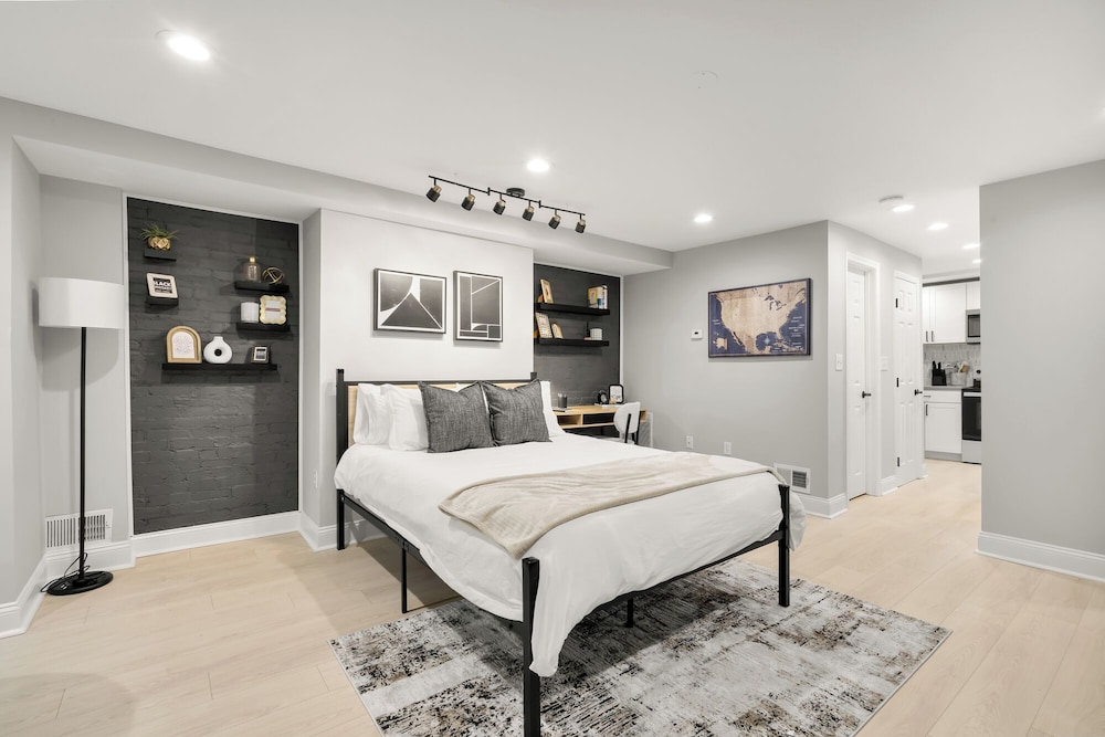 Luxury Dc Condominium Fees photo