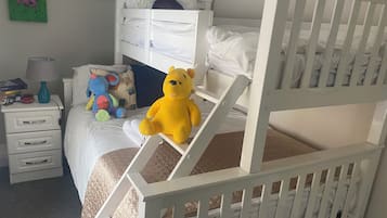 5 slaapkamers, een kluis op de kamer, een strijkplank/strijkijzer