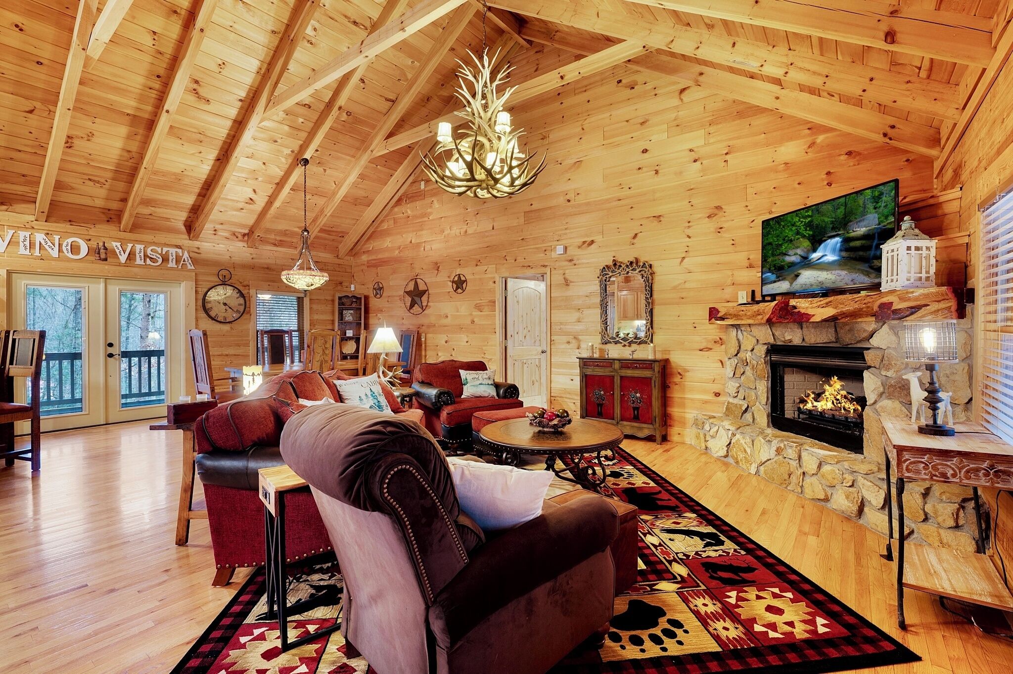 Vino Vista 2br+loft-wine Cellar, Game Rm & Hot Tub - Ellijay, GA