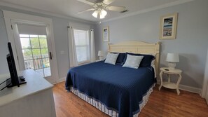 3 habitaciones, escritorio, tabla de planchar con plancha y wifi gratis