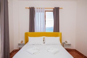 Panoramic Double Room, Ocean View | Premium bedding, down comforters, pillowtop beds, desk - Villa Gaudium (Orikum)