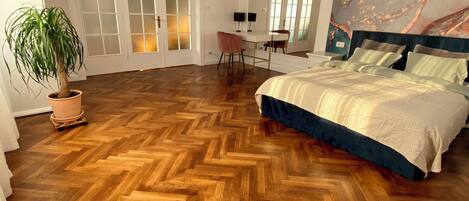 1 slaapkamer, een strijkplank/strijkijzer, reisbedje, wifi