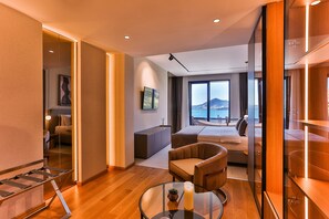 Cobertura presidencial | Roupas de cama premium, cofres nos quartos, Wi-Fi de cortesia