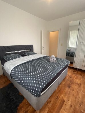 2 bedrooms, iron/ironing board, WiFi, bed sheets - The beautiful Unicorn (SAVERNE)