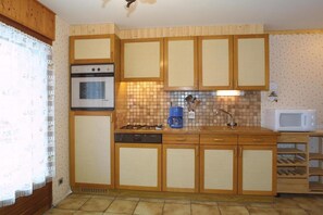 Microwave, oven, dishwasher
