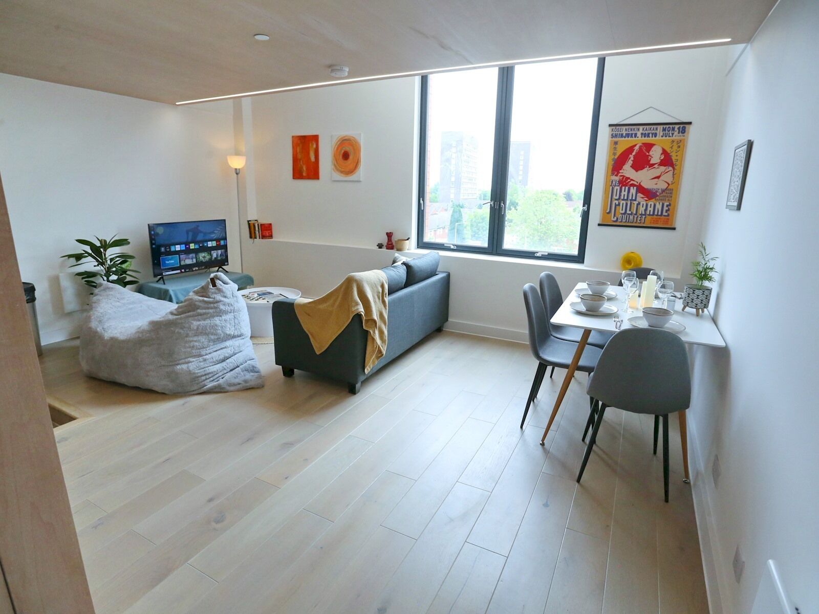 المنشأة من الداخل