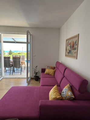Flat-screen TV - Holiday house Lole (Kastel Novi)