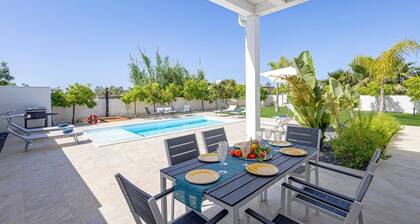 Villa Ares by Villa Plus