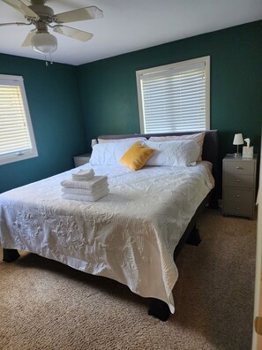 4 bedrooms, WiFi, bed sheets