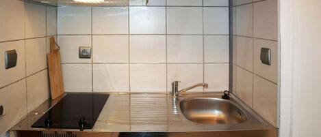 Réfrigérateur, micro-ondes