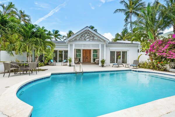 Orchid House - Nassau