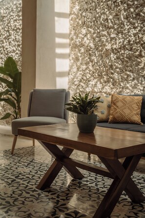 Interior - Spacious 1-floor House, Outdoor Oasis in Centro (Mérida)