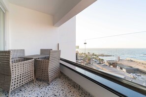 Outdoor dining - Seaview Condo in Gleem - 205 (San Stefano)