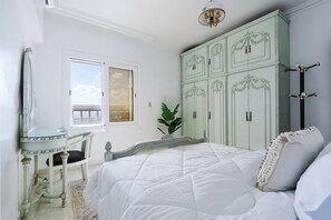 2 soverom, strykejern/-brett, reiseseng for barn og wi-fi