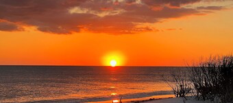 MiCasa SuCasa - Heated Pool/Game Room/Roomy/Quiet