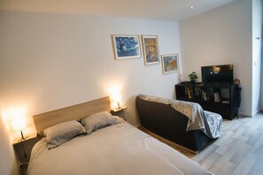 1 bedroom, WiFi, bed sheets - Arrière-cour Ducs de Bretagne (Saint-Brieuc)