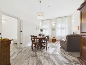 Departamento Deluxe | Área de sala de estar | Televisión 