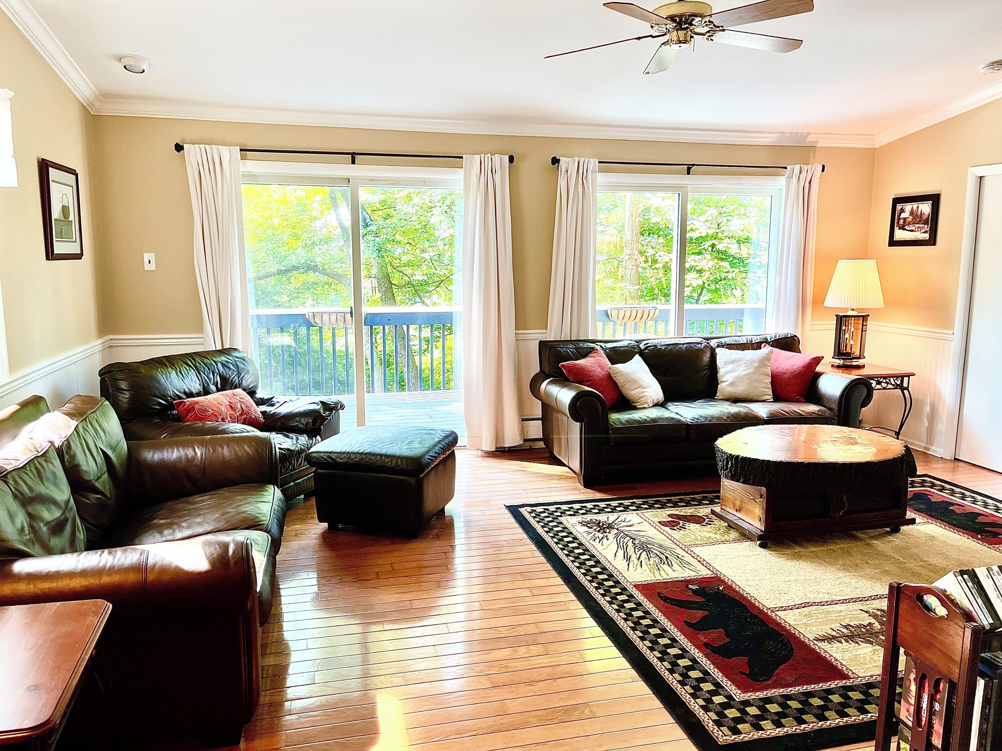 The Phoenix Star: Spacious Home w/ Great Views, King Beds, & Close to Town.