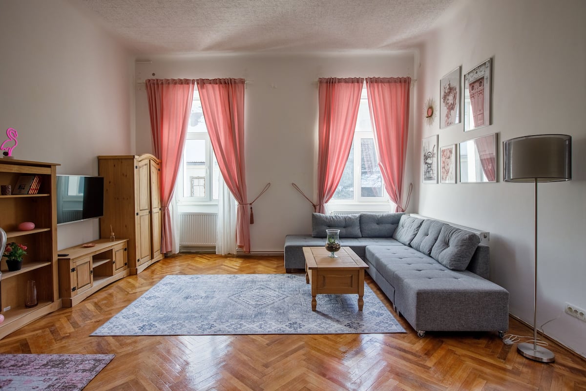 Family Apartment, Mountain View | Living area