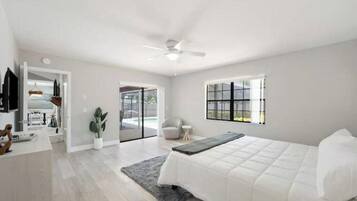 3 bedrooms, travel crib, WiFi