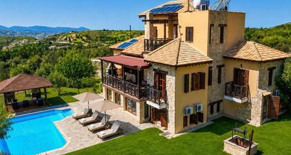 Villa River View - Four Bedroom Villa, Sleeps 9