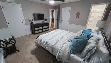 3 bedrooms, desk, travel cot, free WiFi