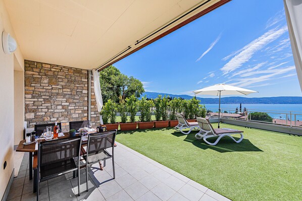 Terrace/patio - Poggio al Sole 6 Apartment (Toscolano Maderno)