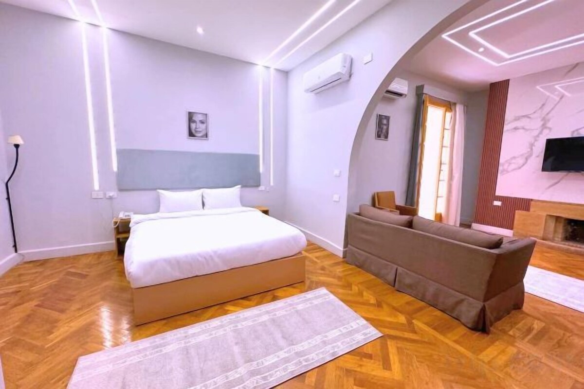 Minibar, soundproofing, WiFi (free), individually decorated
