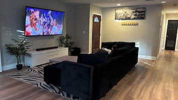 Een smart-tv en een printer