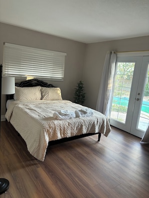 4 sovrum, skrivbord, strykjärn/strykbräda och wi-fi