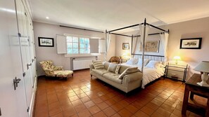 11 soverom, strykejern/-brett, reiseseng for barn og wi-fi