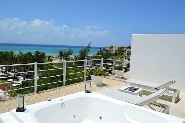 Comfort-huoneisto, useita sänkyjä, parveke | Näkymä parvekkeelta