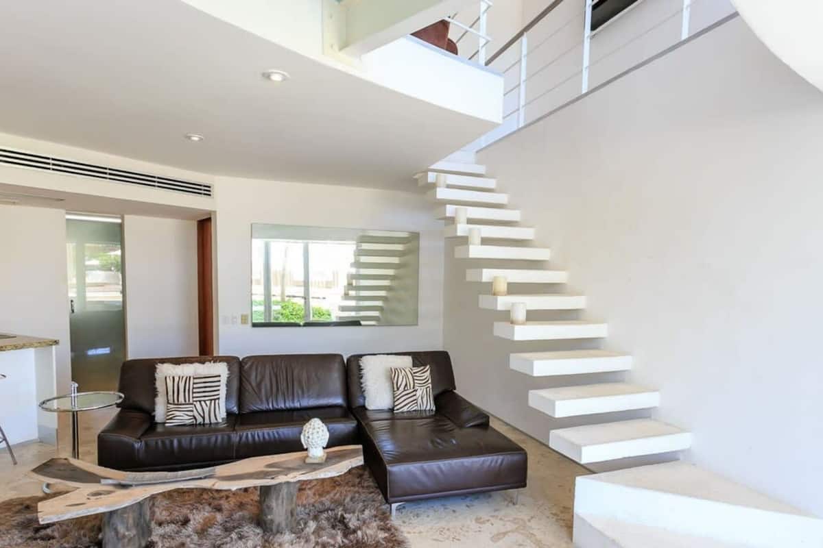 Comfort Apartment, 1 Bedroom, Balcony | Living area