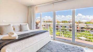 Comfort Apartment, Balcony