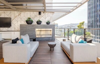 Hollywood Penthouse. Free Parking & Iconic Hollywood Sign View - Luxury Stay