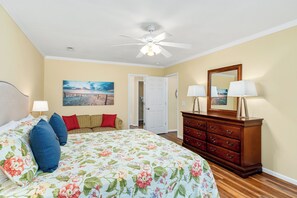 4 habitaciones, tabla de planchar con plancha y cuna de viaje