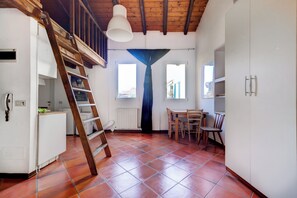 Apartment | Living area - Nosadella Mezzanine by Wonderful Italy (Bologna)