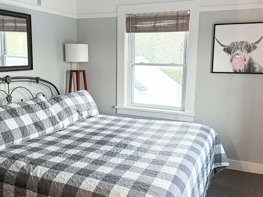 Estudio, 1 cama de matrimonio grande con sofá cama | Ropa de cama