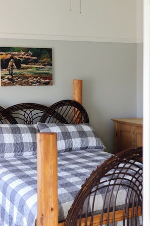 Chambre Triple, plusieurs lits | Draps fournis