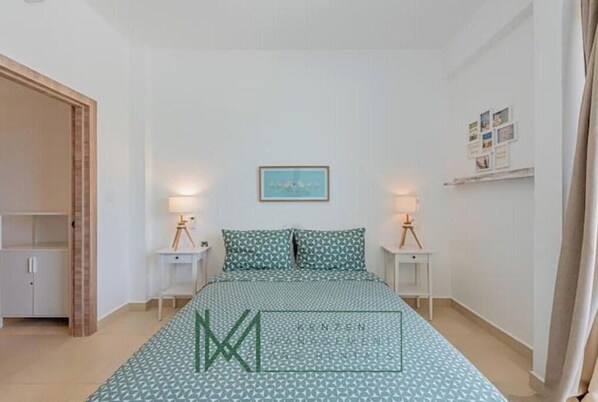 1 bedroom, WiFi, bed sheets
