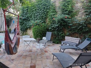 Terrace/patio - 6 Bedroom Private vacation home in Coulobres (Coulobres)