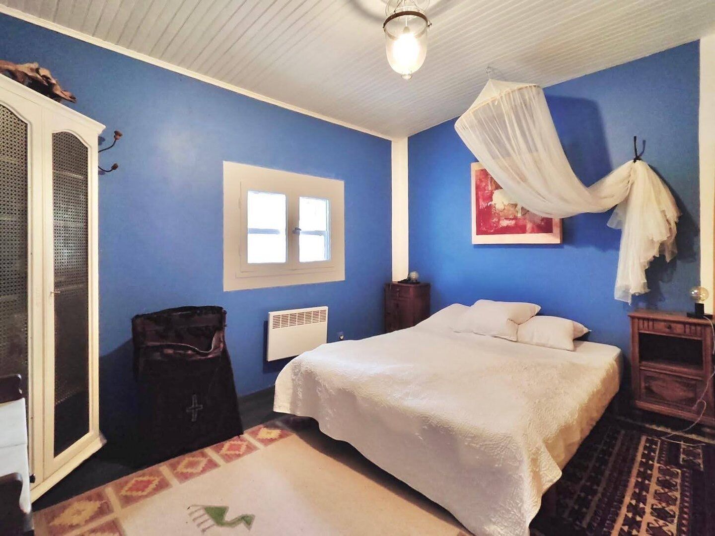 2 室のベッドルーム、デスク、インターネット、ベッドシーツ