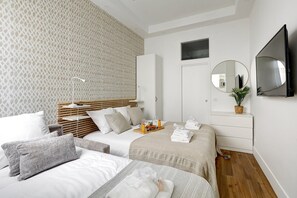 WiFi, bed sheets - 402 Suite Netter - Superb Studio in Paris (Paris 02 Bourse)