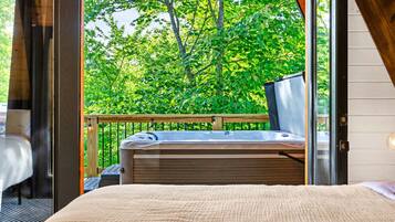 3 habitaciones, escritorio, tabla de planchar con plancha y wifi gratis