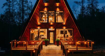 Red River Gorge A-Frame w/ Hot Tub + Deck Views