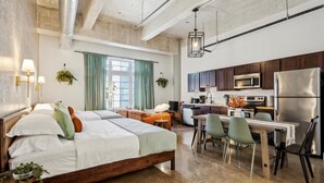 Exclusive Studio - Storehouse Lofts (Philadelphia)