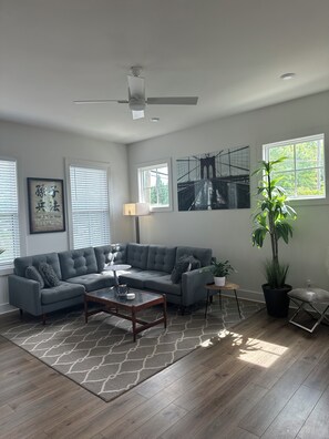 Living area - West Midtown Abode (Atlanta)