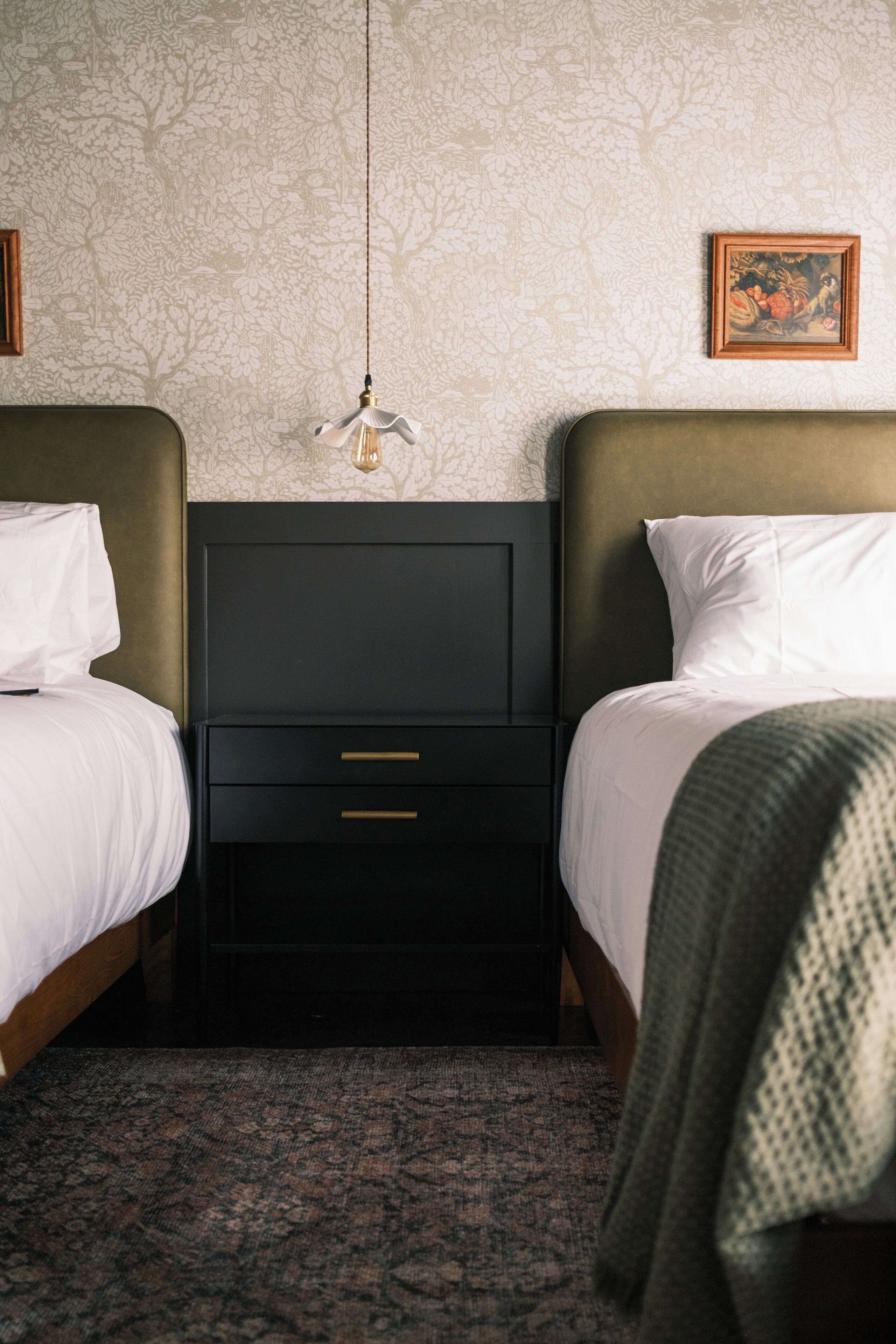 Cortinas blackout, wifi gratis y ropa de cama 